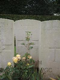 Doullens Communal Cemetery Extension No.1 - Dunbar, Robert Mitchell