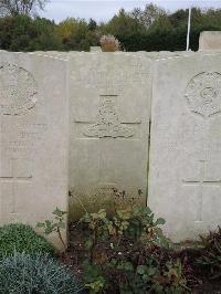 Doullens Communal Cemetery Extension No.1 - Earley, James Lawrence