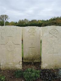 Doullens Communal Cemetery Extension No.1 - Eden, E