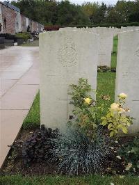 Doullens Communal Cemetery Extension No.1 - Ellis, Thomas George Rowland