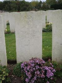 Doullens Communal Cemetery Extension No.1 - Evans, E.Llewelyn