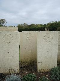 Doullens Communal Cemetery Extension No.1 - Farnham, C