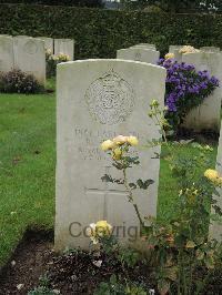 Doullens Communal Cemetery Extension No.1 - Fenner, R