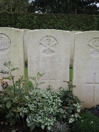 Doullens Communal Cemetery Extension No.1 - Ferries, James Hunter