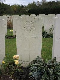 Doullens Communal Cemetery Extension No.1 - Fletcher, Josiah