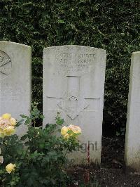 Doullens Communal Cemetery Extension No.1 - Fraser, J R