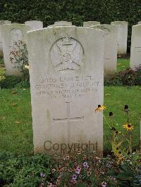 Doullens Communal Cemetery Extension No.1 - Gidley, Geoffrey Damarel