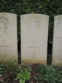 Doullens Communal Cemetery Extension No.1 - Gould, Frederick