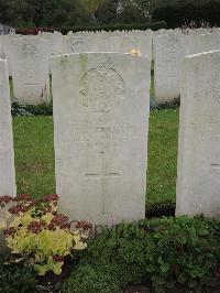 Doullens Communal Cemetery Extension No.1 - Graham, R J