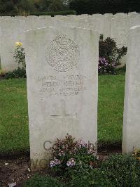 Doullens Communal Cemetery Extension No.1 - Green, Henry