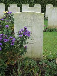 Doullens Communal Cemetery Extension No.1 - Green, W C