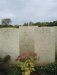 Doullens Communal Cemetery Extension No.1 - Harvey, W J