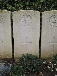 Doullens Communal Cemetery Extension No.1 - Hastings, Edwin George