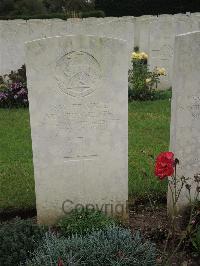 Doullens Communal Cemetery Extension No.1 - Heath, Arthur