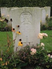 Doullens Communal Cemetery Extension No.1 - Hemsley, Laurence George