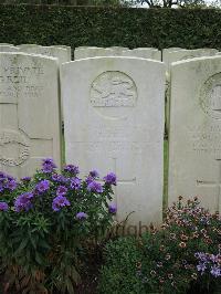 Doullens Communal Cemetery Extension No.1 - Herd, E