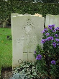 Doullens Communal Cemetery Extension No.1 - Hicks, Rowland William