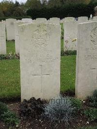 Doullens Communal Cemetery Extension No.1 - Hide, E B