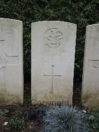 Doullens Communal Cemetery Extension No.1 - Horne, J W