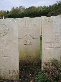 Doullens Communal Cemetery Extension No.1 - Hulme, William