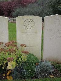 Doullens Communal Cemetery Extension No.1 - Jennings, C A