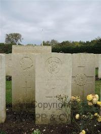 Doullens Communal Cemetery Extension No.1 - Jonas, Henry