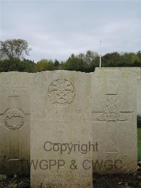 Doullens Communal Cemetery Extension No.1 - Jones, William Joseph