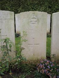 Doullens Communal Cemetery Extension No.1 - King, Percy Henry Thomas