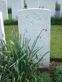 Doullens Communal Cemetery Extension No.1 - Learning, Samuel John