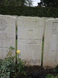 Doullens Communal Cemetery Extension No.1 - Lang, William