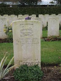 Doullens Communal Cemetery Extension No.1 - Liversidge, Albert