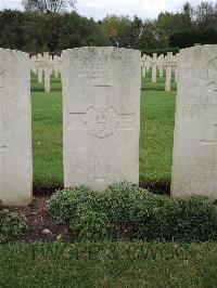 Doullens Communal Cemetery Extension No.1 - Livett, Charles Henry