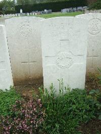 Doullens Communal Cemetery Extension No.1 - Morgan, Reneld