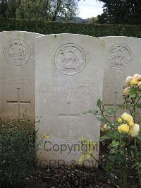 Doullens Communal Cemetery Extension No.1 - Matthews, John