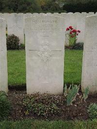 Doullens Communal Cemetery Extension No.1 - Miller, Walter