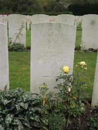 Doullens Communal Cemetery Extension No.1 - Mitchell, M F