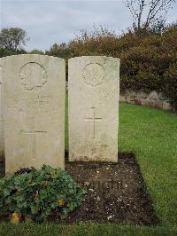 Doullens Communal Cemetery Extension No.1 - Owens, James