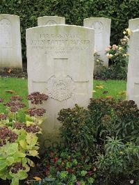 Doullens Communal Cemetery Extension No.1 - Palser, John Robert