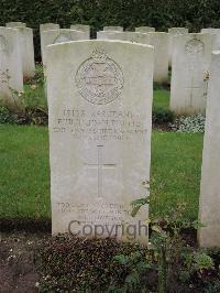 Doullens Communal Cemetery Extension No.1 - Pettie, Philip John