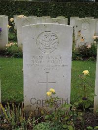 Doullens Communal Cemetery Extension No.1 - Pickard, Harry