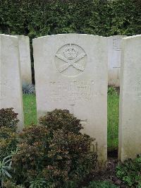 Doullens Communal Cemetery Extension No.1 - Ponting, A F