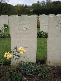 Doullens Communal Cemetery Extension No.1 - Randall, Henry Thomas