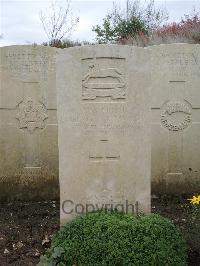 Doullens Communal Cemetery Extension No.1 - Richardson, Laurence William