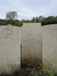 Doullens Communal Cemetery Extension No.1 - Robb, John James