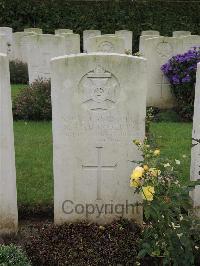 Doullens Communal Cemetery Extension No.1 - Roberts, Alfred