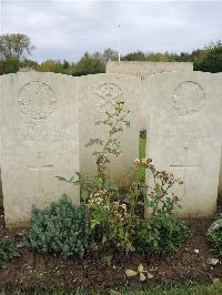 Doullens Communal Cemetery Extension No.1 - Roberts, Fred