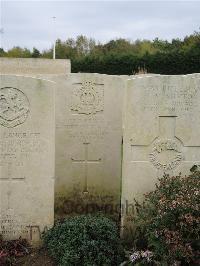 Doullens Communal Cemetery Extension No.1 - Rose, Albert Victor