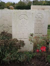 Doullens Communal Cemetery Extension No.1 - Rothwell, William