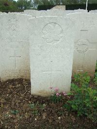 Doullens Communal Cemetery Extension No.1 - Sauve, A