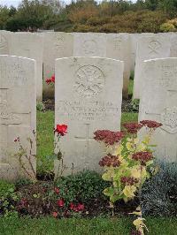 Doullens Communal Cemetery Extension No.1 - Sargent, Augustus Montague